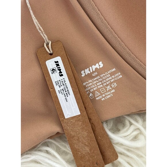 Skims Fits Everybody T-Shirt Bra Clay Size 42H - Picture 6 of 8